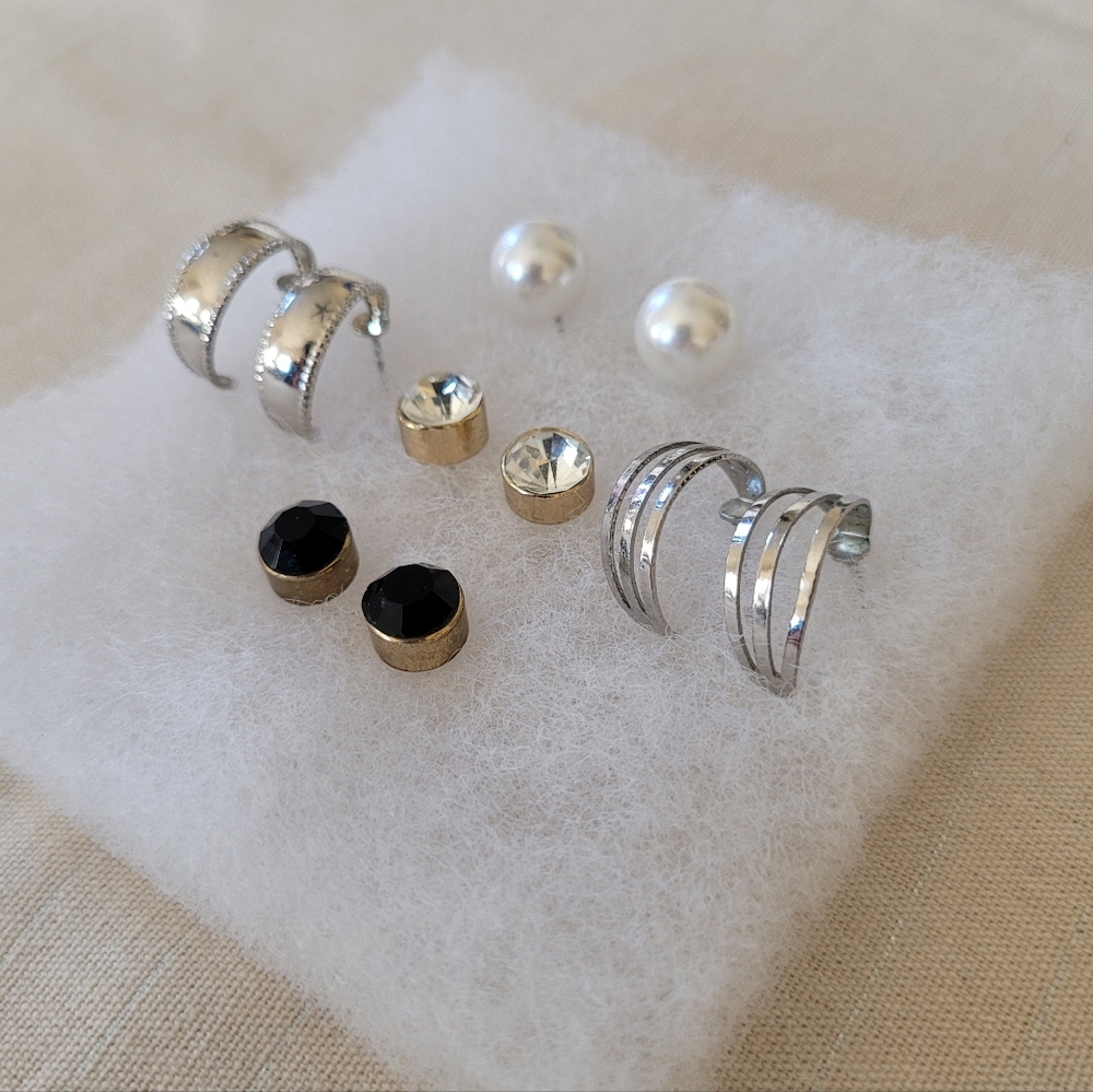 FREE Earring Bundle - Picture 2 of 3